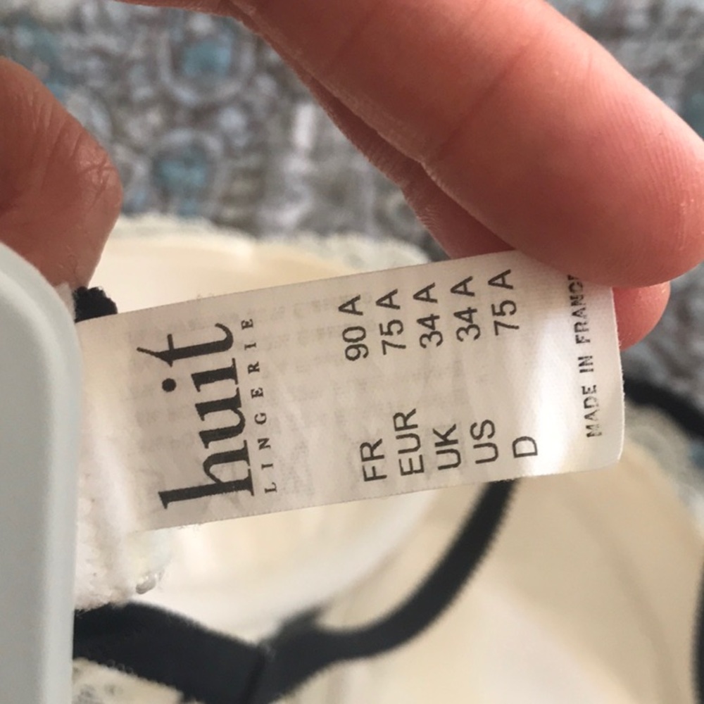 huit Lingerue Underwire Bra  34A - Picture 7 of 8